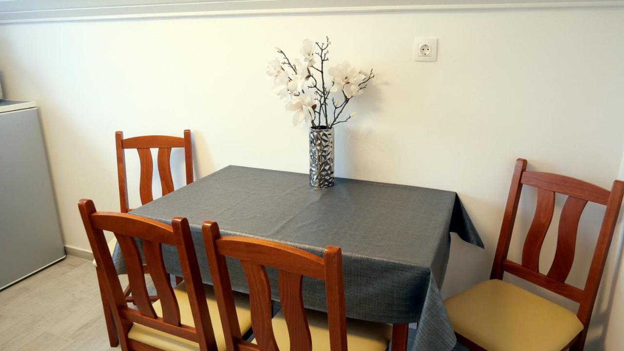 Papp Apartmanhaz ボニャルツバシュ エクステリア 写真