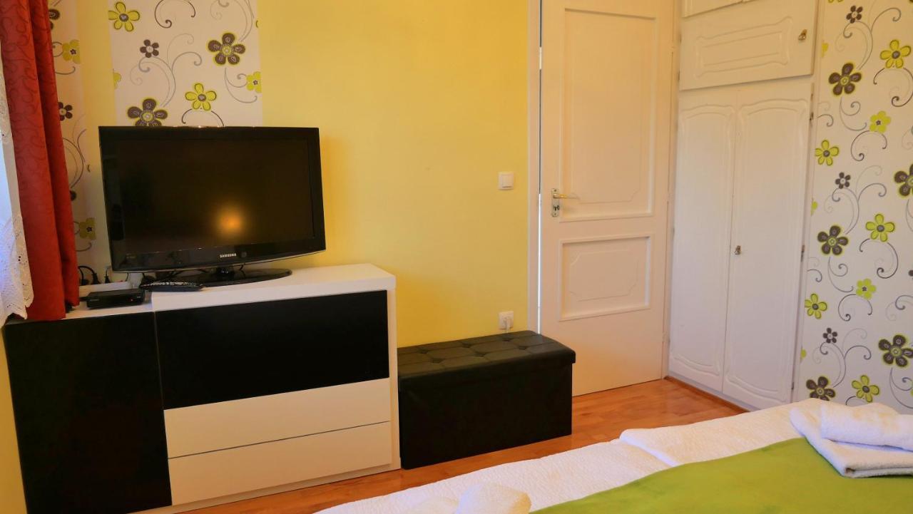 Papp Apartmanhaz ボニャルツバシュ エクステリア 写真